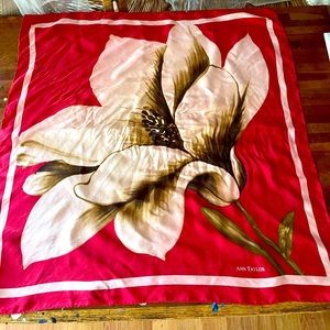 Ann Taylor Silk Scarf ♥️